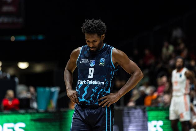 GER, BKT EuroCup, Saison 2025 2026, Niners Chemnitz - Turk Telekom Ankara. 04.12.2025, Messe, Chemnitz, GER, BKT EuroCup, Saison 2025 2026, Niners Chemnitz - Turk Telekom Ankara. Jaleen Smith (Turk Telekom Ankara 9) Foto Alexander Trienitz Chemnitz Messe Sachsen Deutschland