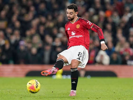 Manchester, England, 4th December 2025. Bruno Fernandes of Manchester United, ManU during the Manchester United vs West Ham United Premier League match at Old Trafford, Manchester. Picture credit should read: Andrew Yates Sportimage EDITORIAL USE ONLY. No use with unauthorised audio, video, data, fixture lists, club league logos or live services. Online in-match use limited to 120 images, no video emulation. No use in betting, games or single club league player publications. SPI_087_AY_MANUTD_WESTHAM SPI-4345-0088