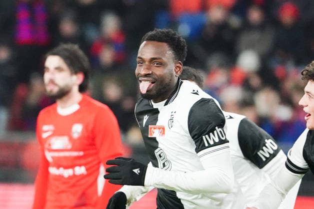 04.12.2025 Basel Schweiz .Fussball Herren Saison 2025 2026 Cup FC Basel - FC Grand-Saconnex. Bild Torjubel Torschuetze Philip Otele (FC Basel) Aktion Jubel