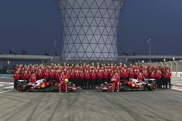 ABU DHABI, UNITED ARAB EMIRATES - DECEMBER 4: Scuderia Ferrari?s group photo during previews ahead of the F1 Grand Prix of Abu Dhabi at Yas Marina Circuit on December 4, 2025 in Abu Dhabi, United Arab Emirates. (Photo by Paddocker) Copyright: xQIANxJUNxMotorsportxMedia Paddocx Sportspressphoto_SPR70156