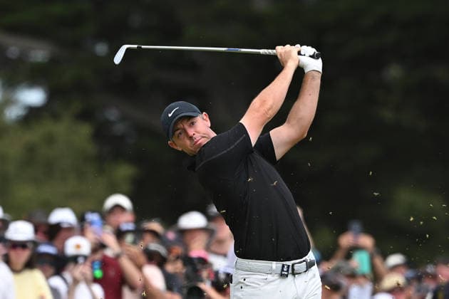 GOLF AUSTRALIAN OPEN, Northern Ireland s Rory McIlroy plays a shot one the 1st hole in round two of the Australian Open Golf tournament at the Royal Melbourne Golf Club in Melbourne, Friday, December 5, 2025. ( NO ARCHIVING, EDITORIAL USE ONLY MELBOURNE VICTORIA AUSTRALIA  Copyright: xJAMESxROSSx 20251205139567416030