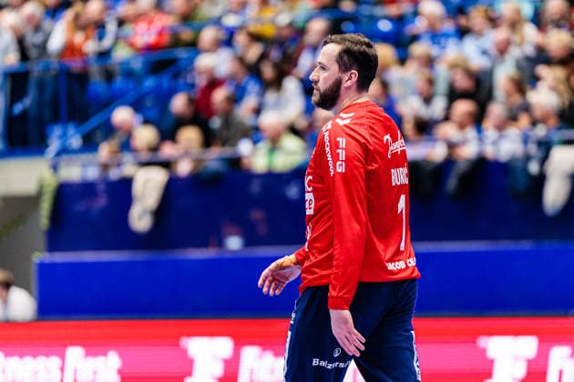 Benjamin Buric (SG Flensburg-Handewitt, 01) ist enttaeuscht unzufrieden GER, TBV Lemgo Lippe vs. SG Flensburg-Handewitt, Handball, 1. Bundesliga, 15. Spieltag, Spielzeit 2025 2026, 04.12.2025 GER, TBV Lemgo Lippe vs. SG Flensburg-Handewitt, Handball, 1. Bundesliga, 15. Spieltag, Spielzeit 2025 2026, 04.12.2025 Lemgo Copyright: xEibner-Pressefoto JanxRollingerx EP_JSK