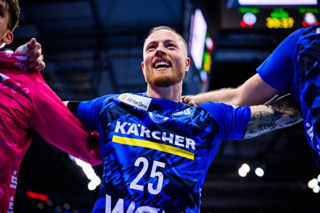 TVB Stuttgart - HSG Wetzlar Handball: 1. Bundesliga, Herren, Saison 2025 2026, TVB Stuttgart - HSG Wetzlar, Porsche Arena. Stuttgarts Patrick Zieker jubelt nach dem Spiel. Stuttgart Porsche Arena Baden-Württemberg Deutschland
