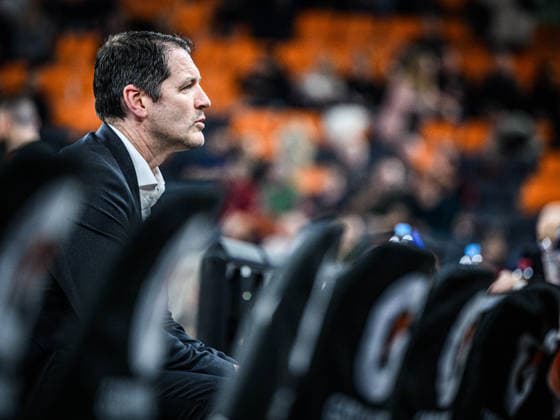 Head Coach Ty Harrelson (ratiopharm ulm) Looks on during the Basketball Eurocup match between ratiopharm ulm and Dolomiti Energia Trento at ratiopharm Arena on December 4, 2025 in Neu-Ulm, Germany. (Photo by Harry Langer DeFodi Images)