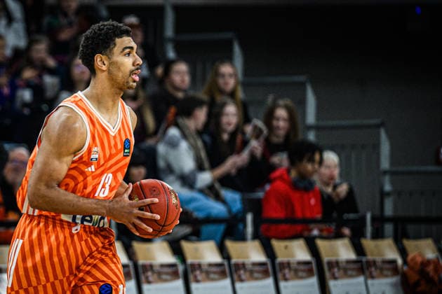 Mark Smith (ratiopharm ulm) controls the Ball during the Basketball Eurocup match between ratiopharm ulm and Dolomiti Energia Trento at ratiopharm Arena on December 4, 2025 in Neu-Ulm, Germany. (Photo by Harry Langer DeFodi Images)