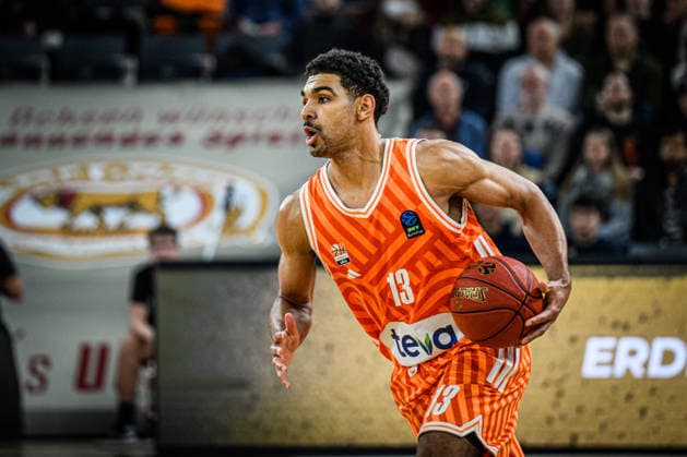 Mark Smith (ratiopharm ulm) controls the Ball during the Basketball Eurocup match between ratiopharm ulm and Dolomiti Energia Trento at ratiopharm Arena on December 4, 2025 in Neu-Ulm, Germany. (Photo by Harry Langer DeFodi Images)
