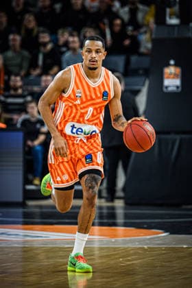 Nelson Weidemann (ratiopharm ulm) controls the Ball during the Basketball Eurocup match between ratiopharm ulm and Dolomiti Energia Trento at ratiopharm Arena on December 4, 2025 in Neu-Ulm, Germany. (Photo by Harry Langer DeFodi Images)