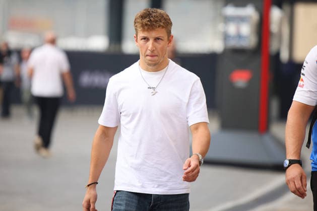 Liam Lawson (Visa Cash App Racing Bulls Formula One Team, , 30), ARE, Formel 1 Weltmeisterschaft, Abu Dhabi Grand Prix, Yas Marina Circuit, Friday, 05.12.2025 ARE, Formel 1 Weltmeisterschaft, Abu Dhabi Grand Prix, Vereinigte Arabische Emirate, Yas Marina Circuit, 05.12.2025 Abu Dhabi Copyright: xEibner-Pressefoto AnnikaxGrafx EP_AGF