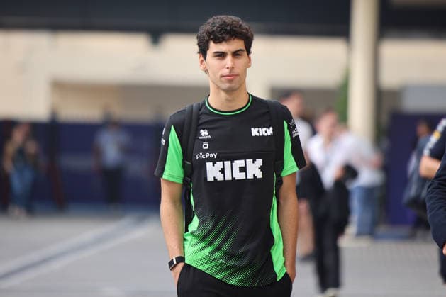 Gabriel Bortoleto (Stake F1 Team Kick Sauber, 05) , ARE, Formel 1 Weltmeisterschaft, Abu Dhabi Grand Prix, Yas Marina Circuit, Friday, 05.12.2025 ARE, Formel 1 Weltmeisterschaft, Abu Dhabi Grand Prix, Vereinigte Arabische Emirate, Yas Marina Circuit, 05.12.2025 Abu Dhabi Copyright: xEibner-Pressefoto AnnikaxGrafx EP_AGF