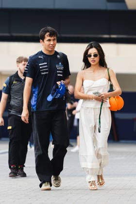 December 5, 2025, Abu Dhabi, Abu Dhabi, United Arab Emirates: 23 ALEXANDER ALEX ALBON (THA, Williams Racing F1 Team) with his girlfriend LILI MUNI HE arriving at the paddock during Free Practice Day (Friday) at the Formula 1 Etihad Airways Abu Dhabi Prix 2025 at the Yas Marina Circuit in Abu Dhabi, United Arab Emirates Abu Dhabi United Arab Emirates - ZUMAr193 20251205_zsp_r193_008 Copyright: xSaraxRuffonix