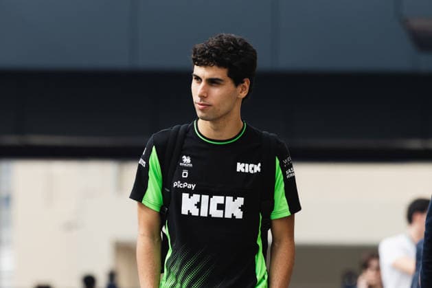 December 5, 2025, Abu Dhabi, Abu Dhabi, United Arab Emirates: 5 GABRIEL BORTOLETO (BRA, Stake F1 Team) arriving at the paddock during Free Practice Day (Friday) at the Formula 1 Etihad Airways Abu Dhabi Prix 2025 at the Yas Marina Circuit in Abu Dhabi, United Arab Emirates Abu Dhabi United Arab Emirates - ZUMAr193 20251205_zsp_r193_018 Copyright: xSaraxRuffonix