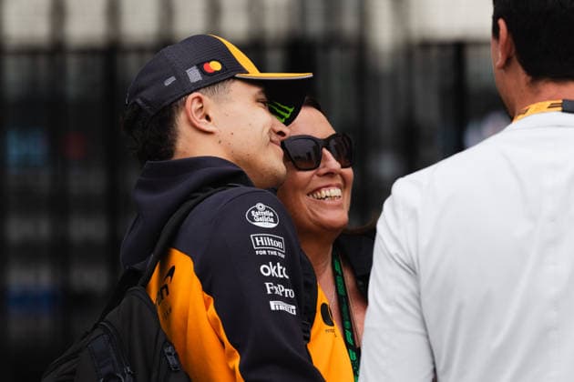 December 5, 2025, Abu Dhabi, Abu Dhabi, United Arab Emirates: 4 LANDO NORRIS (GBR, McLaren Racing F1 Team) arriving at the paddock during Free Practice Day (Friday) at the Formula 1 Etihad Airways Abu Dhabi Prix 2025 at the Yas Marina Circuit in Abu Dhabi, United Arab Emirates Abu Dhabi United Arab Emirates - ZUMAr193 20251205_zsp_r193_024 Copyright: xSaraxRuffonix