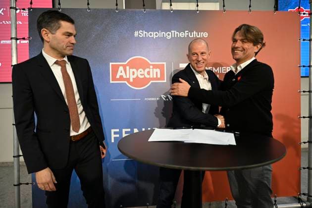 PC announcing Alpecin - Premier Tech - 05 12 2025 ANTWERPEN, BELGIUM - DECEMBER 05 : Roodhooft Christoph (BEL) Sports Director of Alpecin-Deceuninck, Roodhooft Philip (BEL) General manager of Alpecin-Deceuninck and Belanger Jean, President of Premier Tech talking to the press during a press conference, PK, Pressekonferenz announcing Premier Tech as new partner and transfer news in the Crelan - headquarters Antwerpen on December 05, 2025 in Antwerpen, Belgium, 05 12 2025 Antwerpen Belgium  Copyright: xNicoxVereeckenx