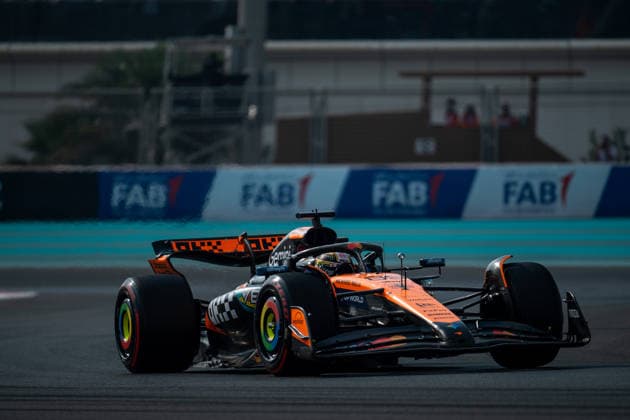 Patricio Pato O Ward (McLaren Formula 1 Team, Mexiko, 89) im MCL39, UAE, Formel 1 Weltmeisterschaft, Abu Dhabi Grand Prix, Yas Marina Circuit, Freies Training, 05.12.2025 UAE, Formel 1 Weltmeisterschaft, Abu Dhabi Grand Prix, Yas Marina Circuit, Freies Training, 05.12.2025 Yas Marina Island Copyright: xEibner-Pressefoto Memmlerx EP_MMR