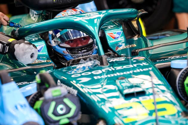 F1 - ABU DHABI GRAND PRIX 2025 CRAWFORD Jak (usa), Aston Martin F1 Team AMR25, portrait during the 2025 Formula 1 Abu Dhabi Grand Prix, 24th round of the 2025 FIA Formula One World Championship, WM, Weltmeisterschaft from December 05 to 07, 2025 on the Yas Marina Circuit, in Abu Dhabi, United Arab Emirates - Abu DhabiUnited Arab Emirates  Copyright: xXavixBonillax