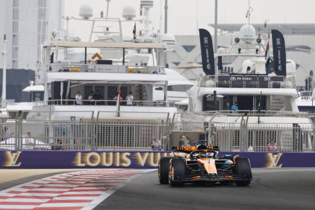 F1 - ABU DHABI GRAND PRIX 2025 89 O™WARD Pato (mex), McLaren F1 Reserve driver, action during the 2025 Formula 1 Abu Dhabi Grand Prix, 24th round of the 2025 FIA Formula One World Championship, WM, Weltmeisterschaft from December 05 to 07, 2025 on the Yas Marina Circuit, in Abu Dhabi, United Arab Emirates - Abu DhabiUnited Arab Emirates  Copyright: xDPPIx