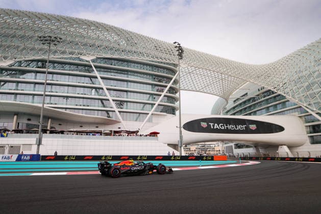 F1 - ABU DHABI GRAND PRIX 2025 LINDBLAD Arvid (gbr), Red Bull Racing RB21, action during the 2025 Formula 1 Abu Dhabi Grand Prix, 24th round of the 2025 FIA Formula One World Championship, WM, Weltmeisterschaft from December 05 to 07, 2025 on the Yas Marina Circuit, in Abu Dhabi, United Arab Emirates - Abu DhabiUnited Arab Emirates  Copyright: xANTONINxVINCENTx