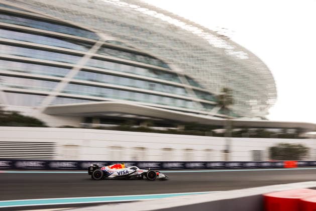 F1 - ABU DHABI GRAND PRIX 2025 40 IWASA Ayumu (jpn), Racing Bulls VCARB02, action during the 2025 Formula 1 Abu Dhabi Grand Prix, 24th round of the 2025 FIA Formula One World Championship, WM, Weltmeisterschaft from December 05 to 07, 2025 on the Yas Marina Circuit, in Abu Dhabi, United Arab Emirates - Abu DhabiUnited Arab Emirates  Copyright: xANTONINxVINCENTx
