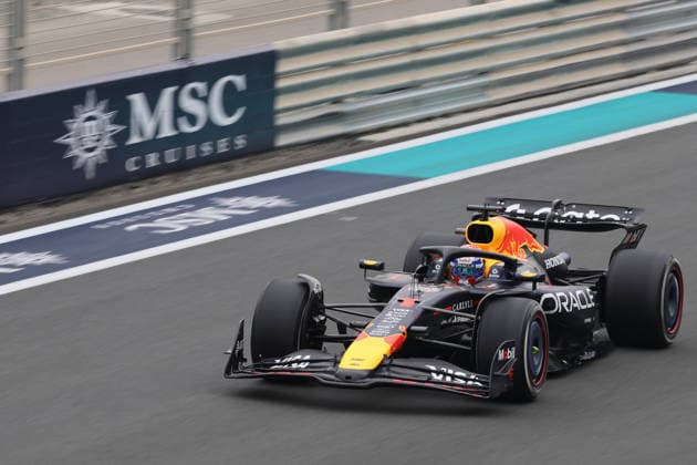 F1 Grand Prix Of Abu Dhabi 2025 - FP1 Max Verstappen of Netherlands driving the F1 race car No1, the Red Bull Racing RB21 for the Oracle Red Bull Racing Formula One Team, on track during the free practice 1 FP1 of the 2025 Formula 1 Etihad Airways Abu Dhabi Grand Prix on December 5, 2025 Abu Dhabi United Arab Emirates  Copyright: xNicolasxEconomoux originalFilename:economou-notitle251205_np4dt.jpg