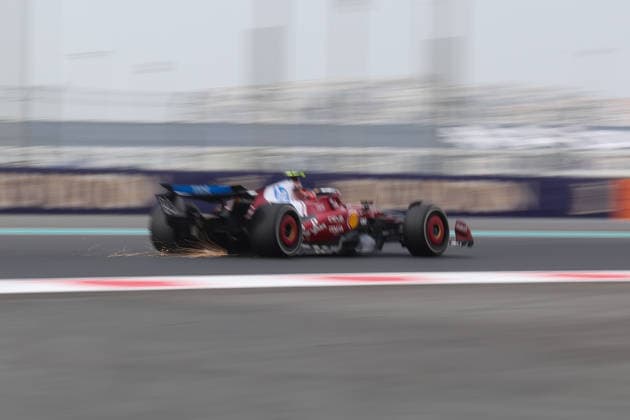 Arthur Leclerc (Scuderia Ferrari HP, Ersatzfahrer), FP1, Free Practice 1, Freies Training 1, ARE, Formel 1 Weltmeisterschaft, Abu Dhabi Grand Prix, Yas Marina Circuit, Friday, 05.12.2025 ARE, Formel 1 Weltmeisterschaft, Abu Dhabi Grand Prix, Vereinigte Arabische Emirate, Yas Marina Circuit, 05.12.2025 Abu Dhabi Copyright: xEibner-Pressefoto AnnikaxGrafx EP_AGF