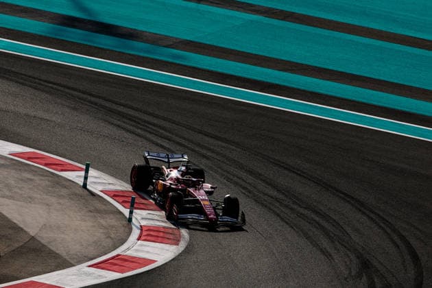 Charles Leclerc of Monaco and Ferrari , Practice, F1 Grand Prix of Abu Dhabi, am 05. December 2025 in , . (Foto von Diogo Cardoso DeFodi Images) Charles Leclerc of Monaco and Ferrari , Practice, F1 Grand Prix of Abu Dhabi, on December 5, 2025 in , . (Photo by Diogo Cardoso DeFodi Images)