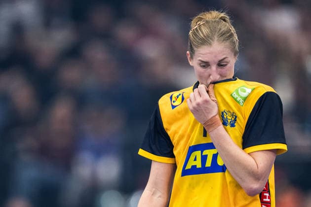 251205 Linn Blohm of Sweden looks dejected during the 2025 IHF Women™s World Championship, WM, Weltmeisterschaft handball match between Sweden and South Korea on December 5, 2025 in Dortmund. Photo: Emma Wallskog BILDBYRAN COP 320 EW0603 handball handboll handball bbeng vm handball-vm handbolls-vm ihf handball world championship world handball championship 2025 world championship 2025 sverige sweden south korea dam bbauto depp Copyright: EMMAxWALLSKOG BB251205EW057