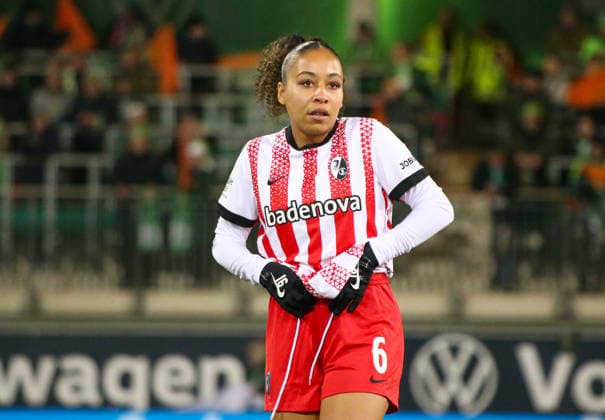 Deutschland: Frauen-Bundesliga 2025 26, 12. Spieltag - VfL Wolfsburg VS SC Freiburg - AOK Stadion (Wolfsburg): Copyright: xAymanxAlahmedx