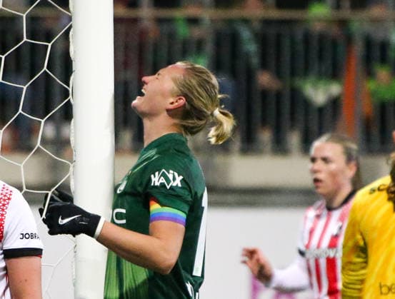 Deutschland: Frauen-Bundesliga 2025 26, 12. Spieltag - VfL Wolfsburg VS SC Freiburg - AOK Stadion (Wolfsburg): Alexandra Popp (VfL Wolfsburg Frauen, 11) Copyright: xAymanxAlahmedx