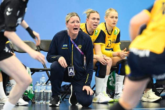 DORTMUND, TYSKLAND 20251205 Johanna Wiberg assisterande förbundskapten under fredagens match i huvudrundan i damernas handbolls-VM mellan Sverige och Sydkorea i Westfalenhalle i Dortmund, Tyskland. DORTMUND TYSKLAND x10070x