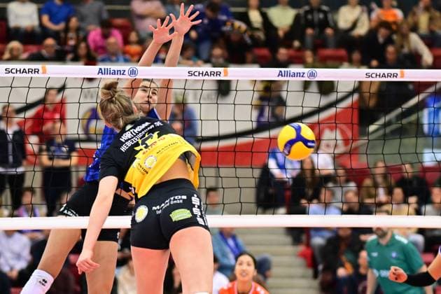 RECORD DATE NOT STATED Spielszene mit Yurika Bamba (4; Allianz MTV Stuttgart) 1. Volleyball Bundesliga Frauen: Allianz MTV Stuttgart gegen VfB Suhl LOTTO Thüringen, am 05.12.2025. Spielszene mit Yurika Bamba (4; Allianz MTV Stuttgart) Copyright: xMichaelxGelhardtx