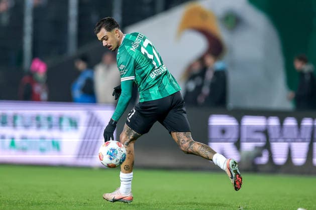 05.12.2025, Fußball, Preußen Münster - Hannover 96, 2. Fußball Bundesliga, Preußenstadion, Saison 2025 2026: Oliver Batista Meier (Preussen Muenster 17) trifft zum Anschlusstreffer 1:2 Elfmeter Torjubel nach dem Tor zum 1:2 durch Torschütze Oliver Batista Meier (Preussen Muenster 17) Elfmeter DFB regulations prohibit any use of photographs as image sequences and or quasi-video. Nordrhein-Westfalen Deutschland
