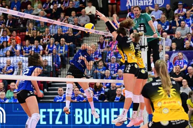 RECORD DATE NOT STATED Spielszene 1. Volleyball Bundesliga Frauen: Allianz MTV Stuttgart gegen VfB Suhl LOTTO Thüringen, am 05.12.2025. Spielszene Volleyball Bundesliga Copyright: xMichaelxGelhardtx
