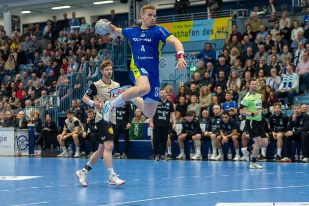 Ellidi Snaer Vidarsson, Kreislaeufer, (VfL Gummersbach 4), VfL Gummersbach vs. Bergischer HC , Daikin Handball Bundesliga, Herren , 15. Spieltag, 05.12.2025 Gummersbach NRW Deutschland