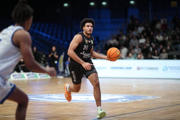 Silas Kaan Osezua Oriane (Tigers Tuebingen, 07), PS Karlsruhe LIONS vs Tigers Tuebingen, Basketball ProA 2. Bundesliga, 11. Spieltag, Saison 2025 2026, 05.12.2025, PS Karlsruhe LIONS vs Tigers Tuebingen, Basketball ProA 2. Bundesliga, 11. Spieltag, Saison 2025 2026, 05.12.2025 Karlsruhe Copyright: xEibner-Pressefoto JanxPrihodax EP_JPA