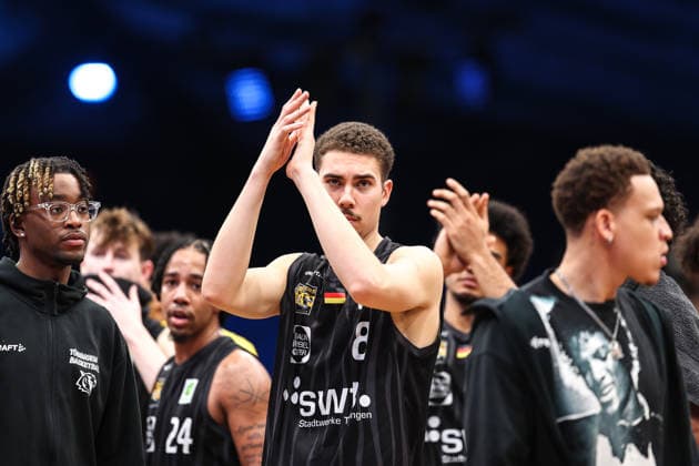Nach dem Spiel Felix Per Edwardsson (Tigers Tuebingen, 08), PS Karlsruhe LIONS vs Tigers Tuebingen, Basketball ProA 2. Bundesliga, 11. Spieltag, Saison 2025 2026, 05.12.2025, PS Karlsruhe LIONS vs Tigers Tuebingen, Basketball ProA 2. Bundesliga, 11. Spieltag, Saison 2025 2026, 05.12.2025 Karlsruhe Copyright: xEibner-Pressefoto JanxPrihodax EP_JPA