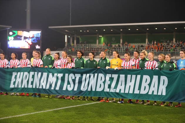 VfL - Freiburg, BL Frauen Wolfsburg, 05.12.2025, FUßBALL - VfL Wolfsburg vs. SC Freiburg, Google Pixel Frauen-Bundesliga, Saison 2025 26. Wolfsburg