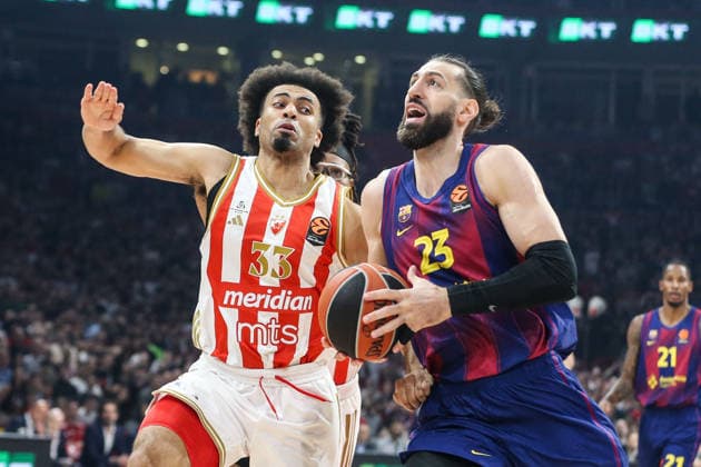 Crvena Zvezda v Barcelona - EuroLeague BELGRADE, SERBIA - DECEMBER 5:Jordan Nwora (33) of Crvena Zvezda in action against Tornike Shengelia (23) of Barcelona during EuroLeague round 14 basketball match between Crvena Zvezda and Barcelona at Beogradska Arena in Belgrade, Serbia on December 5, 2025. Filip Stevanovic Anadolu Belgrade Serbia. Editorial use only. Please get in touch for any other usage.  Copyright: x2025xAnadoluxFilipxStevanovicx