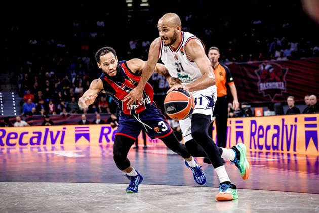 Shavon Shields Kosner Baskonia Vitoria-Gasteiz - EA7 Emporio Armani Olimpia Milano Euroleague 2025-26 Round 14 Vitoria-Gasteiz, 04 12 2025 Foto MarcoBrondi CIAMILLO-CASTORIA Vitoria-Gasteiz Fernando Buesa Arena Paesi Baschi Spagna  Copyright: xMarcoxBrondix