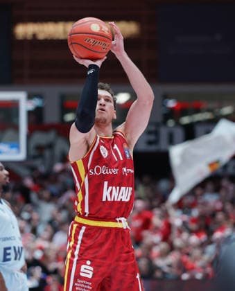 Im Bild: Brae Ivey (Wuerzburg Baskets, 11) an der Freiwurflinie 05.12.2025, Basketball, Fitness First Wuerzburg Baskets vs. EWE Baskets Oldenburg, easyCredit BBL, 9. Spieltag, Deutschland, Wuerzburg, tectake-Arena, Copyright: HMBxMedia xJulienxBecker