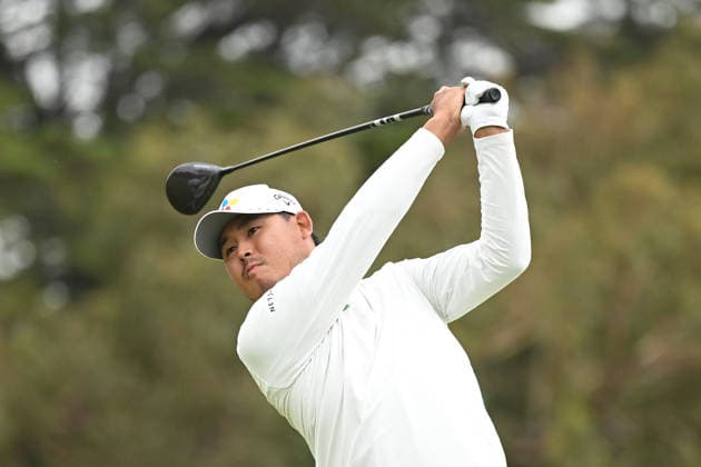 GOLF AUSTRALIAN OPEN, Si Woo Kim of South Korea plays a shot on the fairway of the 17th hole during round three of the Australian Open Golf tournament at the Royal Melbourne Golf Club in Melbourne, Saturday, December 6, 2025. ( NO ARCHIVING, EDITORIAL USE ONLY MELBOURNE VICTORIA AUSTRALIA  Copyright: xJAMESxROSSx 20251206155060141791