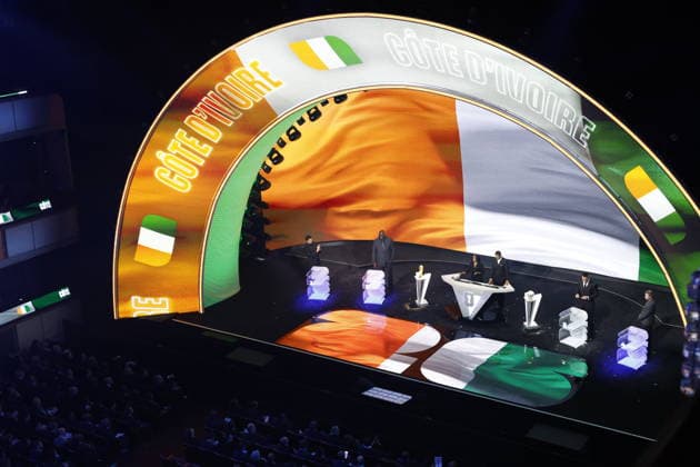 FIFA World Cup, WM, Weltmeisterschaft, Fussball 2026 Official Draw The Cote D Ivoire flag is displayed on a screen during the draw for the 2026 FIFA World Cup, which is held in the United States, Canada, and Mexico, at the Kennedy Center in Washington, D.C., on December 5, 2025. Washington United States  Copyright: xDeccioxSerranox originalFilename:serrano-notitle251205_npmVO.jpg