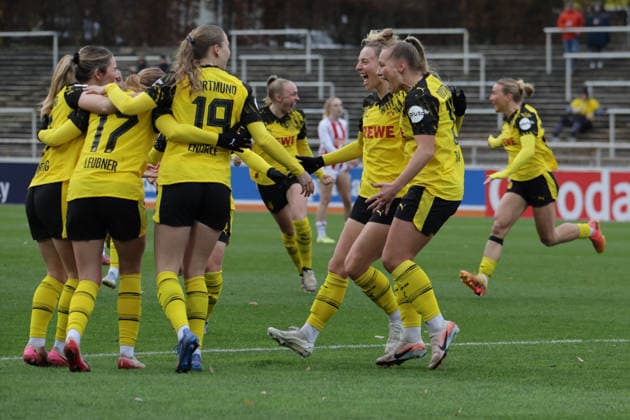 06.12.2025, xgrfx, Fussball Frauen Regionalliga West, Borussia Dortmund - 1. FC Köln U21, U 21 v.l. Tor, Celina Baum (Borussia Dortmund) (DFL DFB REGULATIONS PROHIBIT ANY USE OF PHOTOGRAPHS as IMAGE SEQUENCES and or QUASI-VIDEO) Dortmund