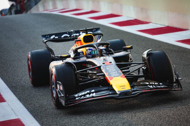 F1 - ABU DHABI GRAND PRIX 2025 01 VERSTAPPEN Max (nld), Red Bull Racing RB21, action during the 2025 Formula 1 Abu Dhabi Grand Prix, 24th round of the 2025 FIA Formula One World Championship, WM, Weltmeisterschaft from December 05 to 07, 2025 on the Yas Marina Circuit, in Abu Dhabi, United Arab Emirates - Abu DhabiUnited Arab Emirates  Copyright: xDPPIx