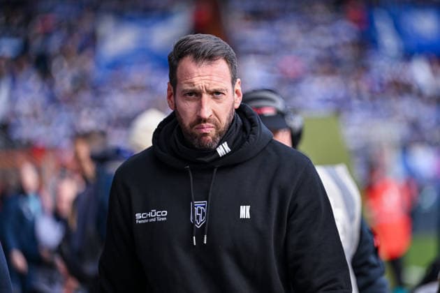 06.12.2025, Fussball, 2. Bundesliga, 15. Spieltag Saison 2025 2026, VfL Bochum - DSC Arminia Bielefeld, Trainer Mitch Kniat (Arminia Bielefeld) xRHR-FOTO TKx