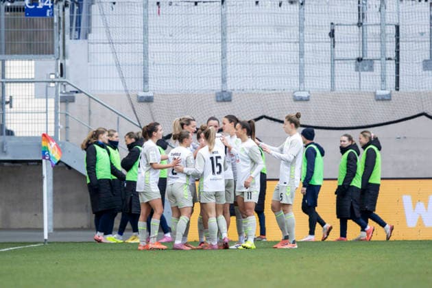 Google Pixel Frauen-Bundesliga: FC Carl Zeiss Jena vs. SV Werder Bremen; Jena; 06.12.2025 Jubel, SV Werder Bremen Google Pixel Frauen-Bundesliga: FC Carl Zeiss Jena vs. SV Werder Bremen; ad hoc arena im Ernst-Abbe-Sportfeld; 06.12.2025 DFB REGULATIONS PROHIBIT ANY USE OF PHOTOGRAPHS AS IMAGE SEQUENCES AND OR QUASI-VIDEO. Copyright: xBEAUTIFULxSPORTS Duehringx