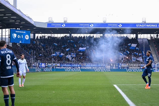 06.12.2025, Fussball, 2. Bundesliga, 15. Spieltag Saison 2025 2026, VfL Bochum - DSC Arminia Bielefeld, Fans DSC Arminia Bielefeld, xRHR-FOTO TKx