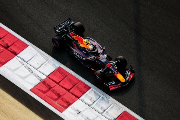 Yuki Tsunoda of Japan and Oracle Red Bull Racing , Qualifying, F1 Grand Prix of Abu Dhabi, am 06. December 2025 in Abu Dhabi, United Arab Emirates. (Foto von Diogo Cardoso DeFodi Images) Yuki Tsunoda of Japan and Oracle Red Bull Racing , Qualifying, F1 Grand Prix of Abu Dhabi, Yas Marina Circuit on December 6, 2025 in Abu Dhabi, United Arab Emirates. (Photo by Diogo Cardoso DeFodi Images)