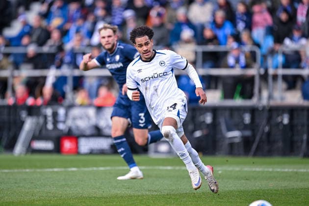 06.12.2025, Fussball, 2. Bundesliga, 15. Spieltag Saison 2025 2026, VfL Bochum - DSC Arminia Bielefeld, Monju Momuluh (DSC Arminia Bielefeld) xRHR-FOTO TKx