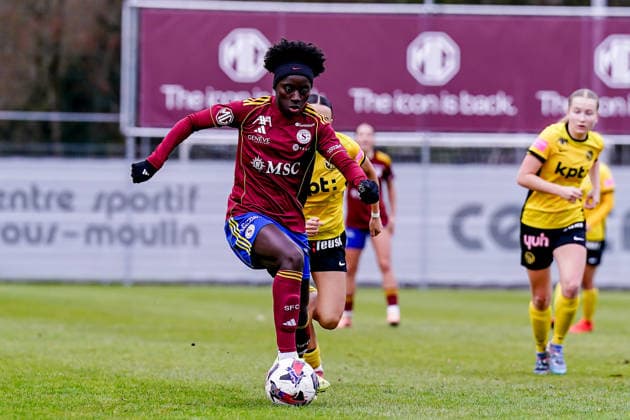 Switzerland: AXA Women s Super League, Servette FC ChÃªnois FÃ minin vs BSC YB Frauen, Stade des Trois-Chene, Chene-Bourg: Benedicte Simon (78 Servette FC Chenois Feminin) in Aktion, am Ball Copyright: xDanielaxPorcellix