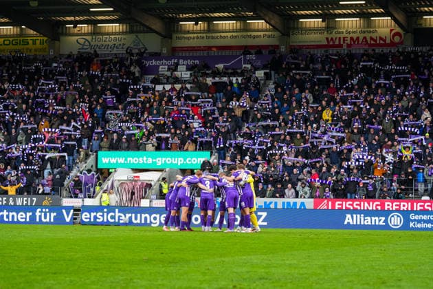Deutschland: Fussball 3. Bundesliga Saison 2025 26, 17. Spieltag - VfL Osnabrück vs SV Wehen Wiesbaden, 06.12.2025, Stadion Bremer Brücke, Osnabrück: Copyright: xLeonxFrickx